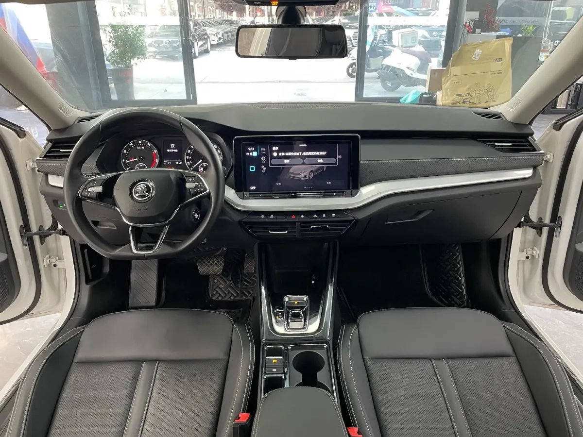 2021 Skoda Octavia 1.4T 150HP L4 7DCT,autocango,china used car exporter,china ev exporter,chinese used car exporter,chinese used ev exporter