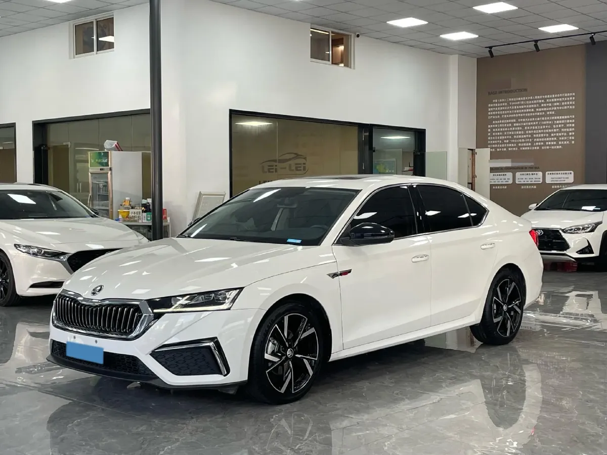 2021 Skoda Octavia 1.4T 150HP L4 7DCT,autocango,china used car exporter,china ev exporter,chinese used car exporter,chinese used ev exporter