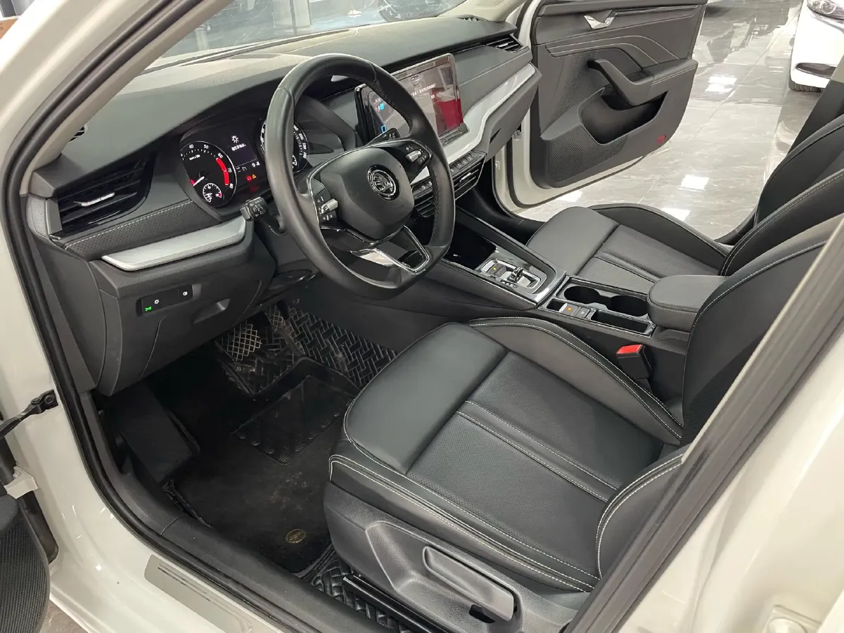 2021 Skoda Octavia 1.4T 150HP L4 7DCT,autocango,china used car exporter,china ev exporter,chinese used car exporter,chinese used ev exporter