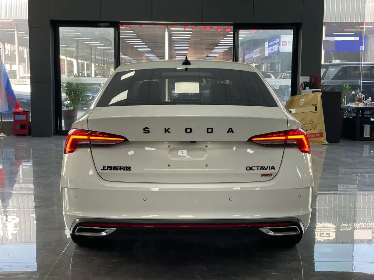 2021 Skoda Octavia 1.4T 150HP L4 7DCT,autocango,china used car exporter,china ev exporter,chinese used car exporter,chinese used ev exporter