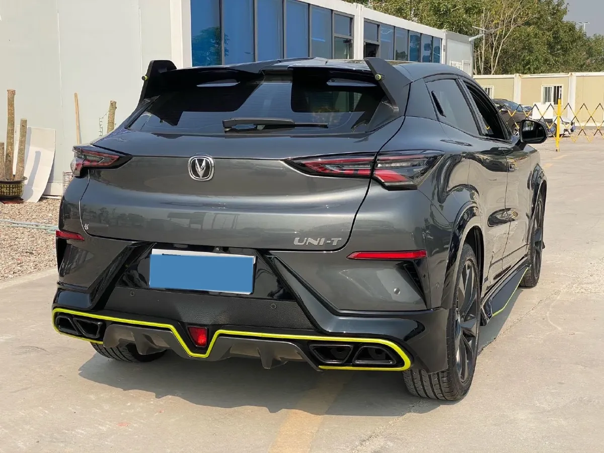 2022 ChangAn UNI-T 1.5T 188HP L4 7DCT,autocango,china used car exporter,china ev exporter,chinese used car exporter,chinese used ev exporter