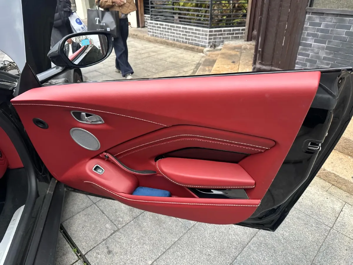 2020 Aston Martin V8 Vantage 4.0T 510HP V8 8AT,autocango,china used car exporter,china ev exporter,chinese used car exporter,chinese used ev exporter