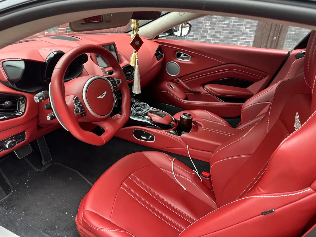 2020 Aston Martin V8 Vantage 4.0T 510HP V8 8AT,autocango,china used car exporter,china ev exporter,chinese used car exporter,chinese used ev exporter