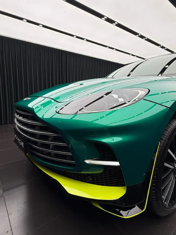 2024 Aston Martin DBX 4.0T 707HP V8 9AT,autocango,china used car exporter,china ev exporter,chinese used car exporter,chinese used ev exporter