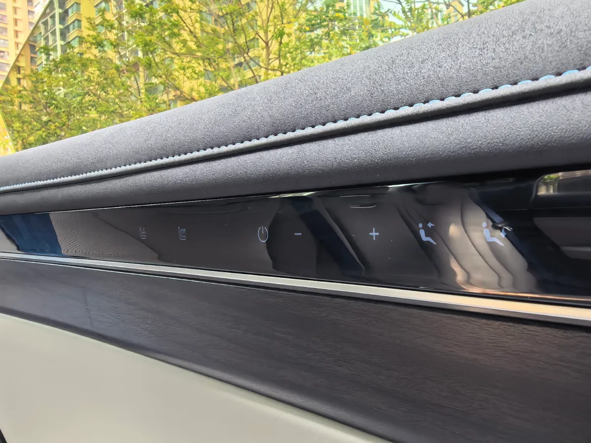 2024 Luxeed S7 BEV 82KWH,autocango,china used car exporter,china ev exporter,chinese used car exporter,chinese used ev exporter