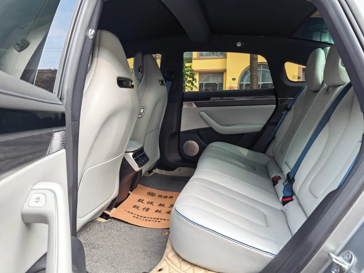 2024 Luxeed S7 BEV 82KWH,autocango,china used car exporter,china ev exporter,chinese used car exporter,chinese used ev exporter