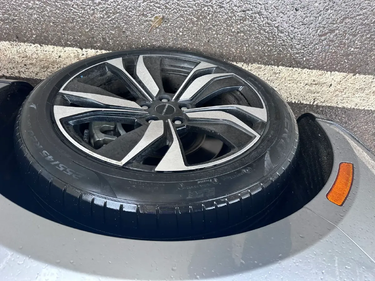 2021 SERES SF5 Range Extended 112HP REEV 35KWH,autocango,china used car exporter,china ev exporter,chinese used car exporter,chinese used ev exporter