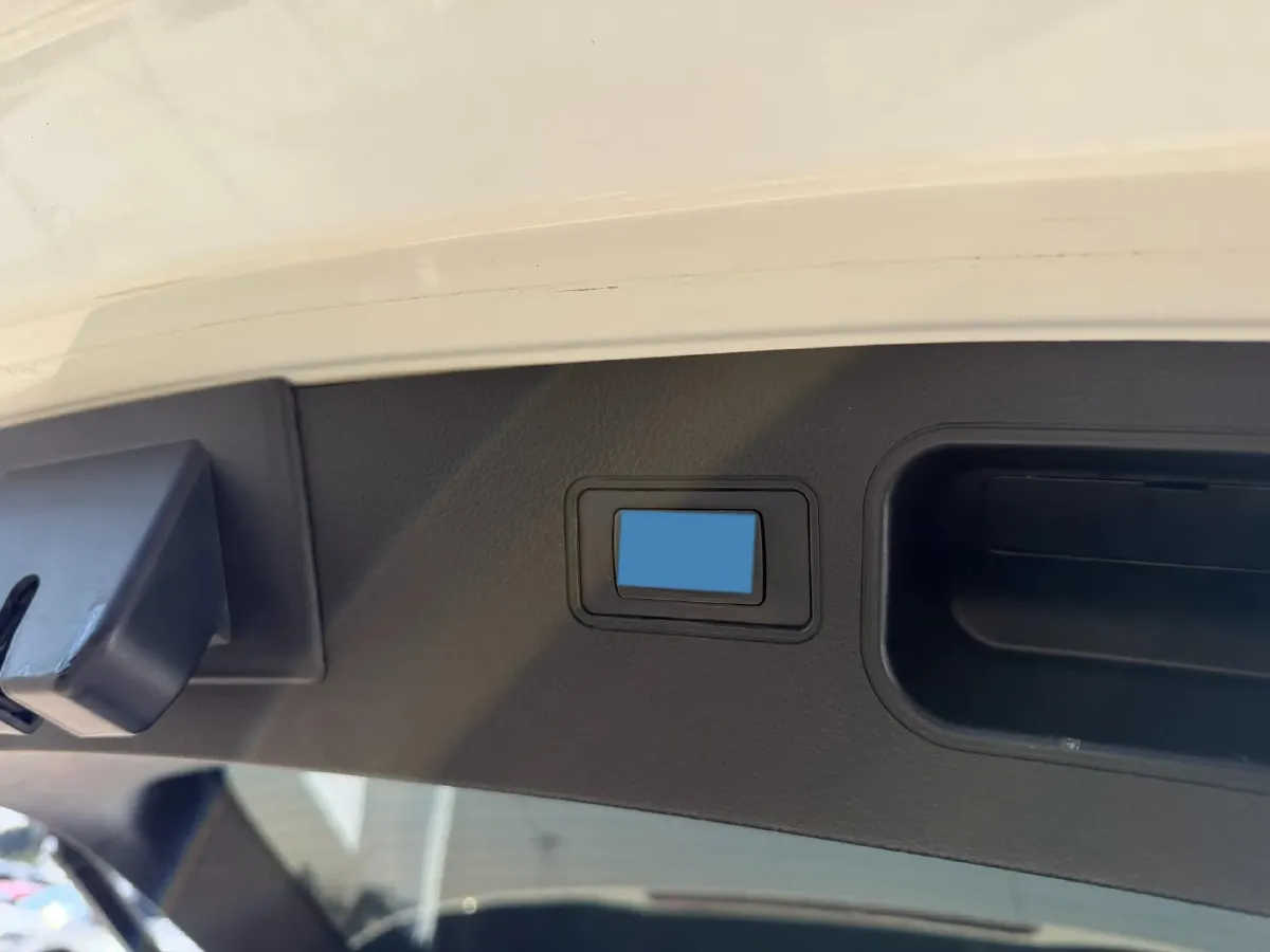 2017 Zotye SR9 2.0T 190HP L4 6DCT,autocango,china used car exporter,china ev exporter,chinese used car exporter,chinese used ev exporter