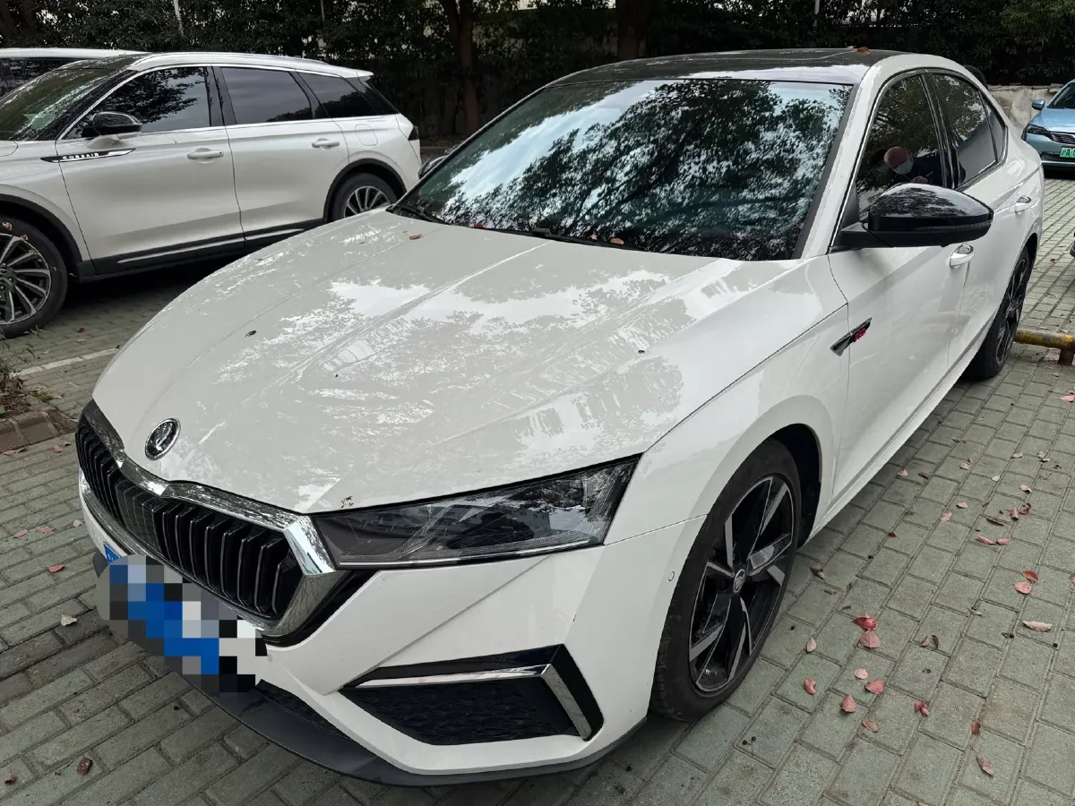 2021 Skoda Octavia 1.4T 150HP L4 7DCT,autocango,china used car exporter,china ev exporter,chinese used car exporter,chinese used ev exporter
