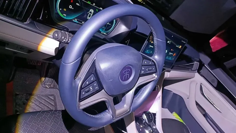 2022 Hyundai Tucson 2.0L 150HP L4 6AT Hybrid,autocango,china used car exporter,china ev exporter,chinese used car exporter,chinese used ev exporter