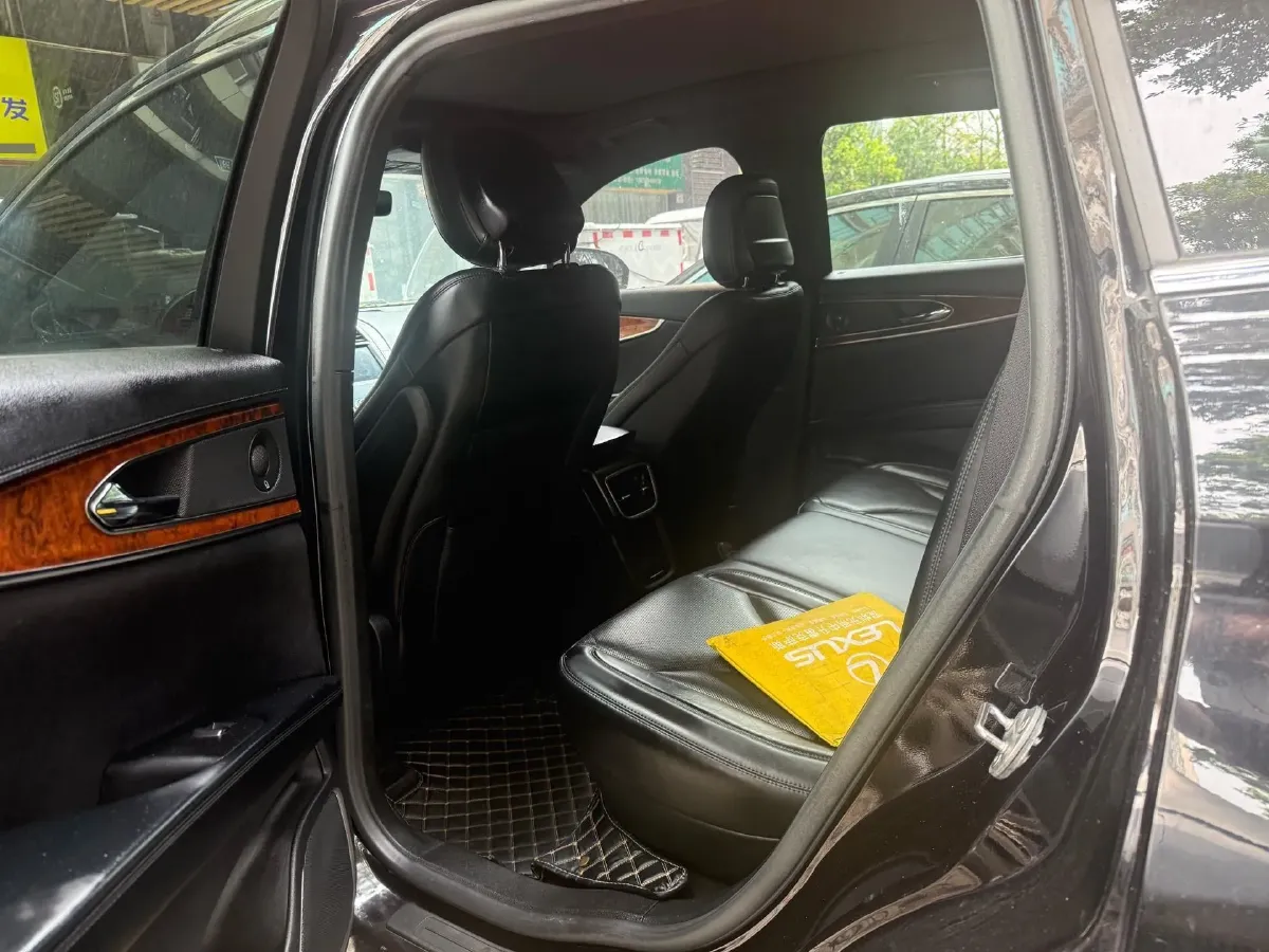 2019 Lincoln Nautilus 2.0T 235HP L4 8AT,autocango,china used car exporter,china ev exporter,chinese used car exporter,chinese used ev exporter