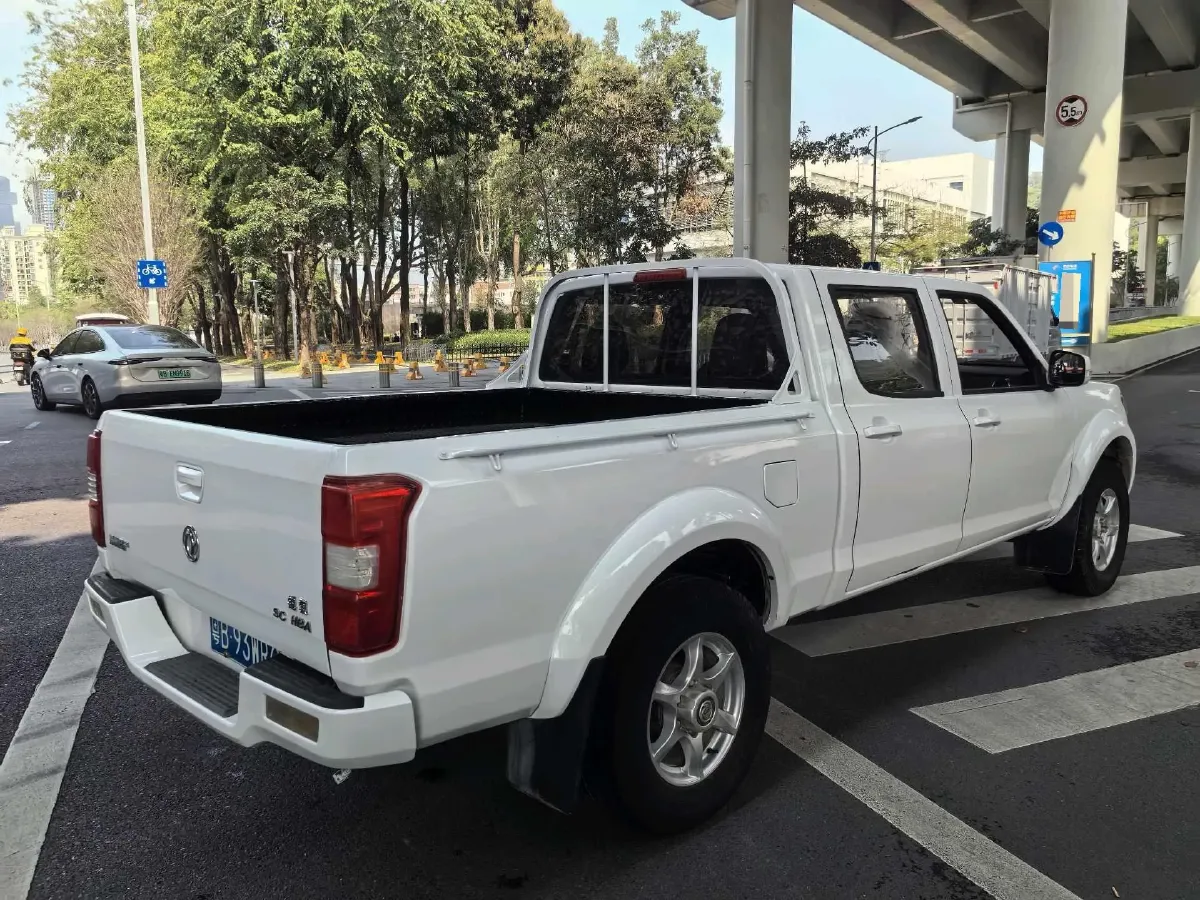 2021 Dongfeng RuiQi 2.4L 158HP L4 5MT,autocango,china used car exporter,china ev exporter,chinese used car exporter,chinese used ev exporter