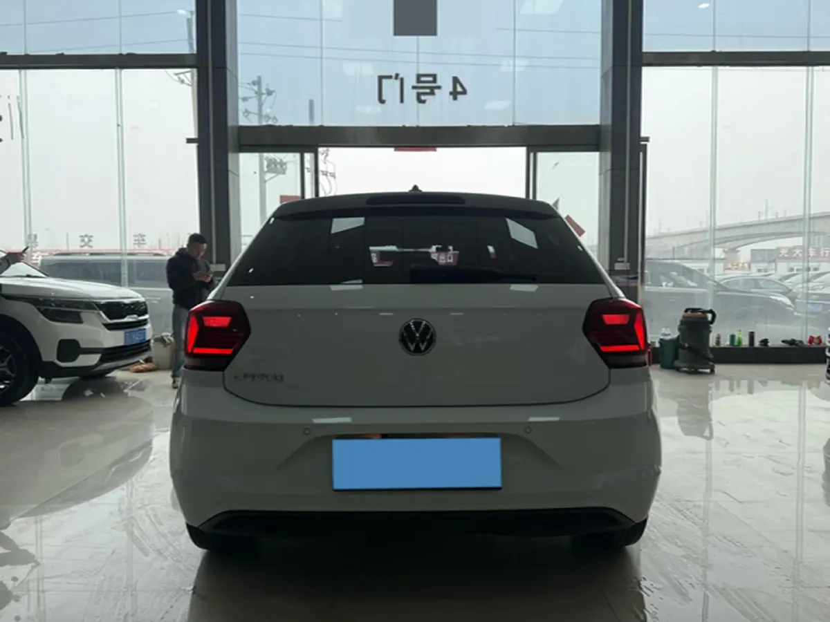 2023 Volkswagen Polo 1.5L 113HP L4 6AT,autocango,china used car exporter,china ev exporter,chinese used car exporter,chinese used ev exporter