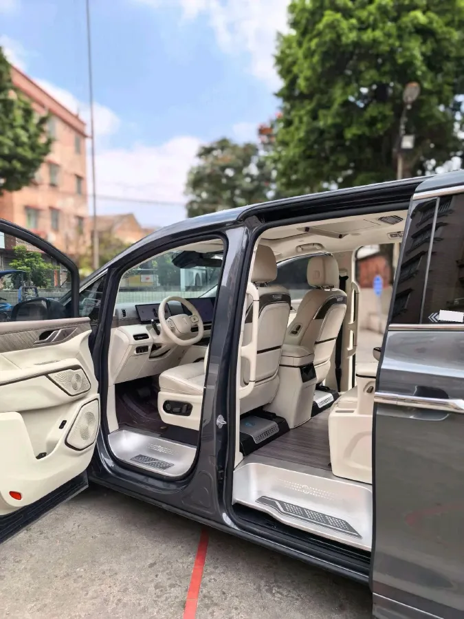 2025 WEY HighMountain 1.5T 170HP L4 4DHT PHEV,autocango,china used car exporter,china ev exporter,chinese used car exporter,chinese used ev exporter