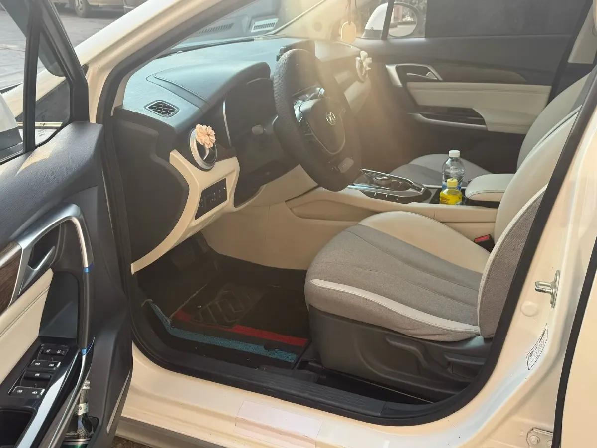 2018 BeiJing Auto EU5 BEV 53.66KWH,autocango,china used car exporter,china ev exporter,chinese used car exporter,chinese used ev exporter