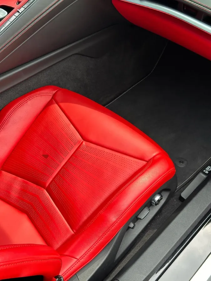 2020 Chevrolet Corvette 6.2L 496HP V8 8DCT,autocango,china used car exporter,china ev exporter,chinese used car exporter,chinese used ev exporter