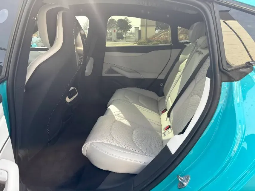 2024 MI SU7 BEV 101KWH,autocango,china used car exporter,china ev exporter,chinese used car exporter,chinese used ev exporter