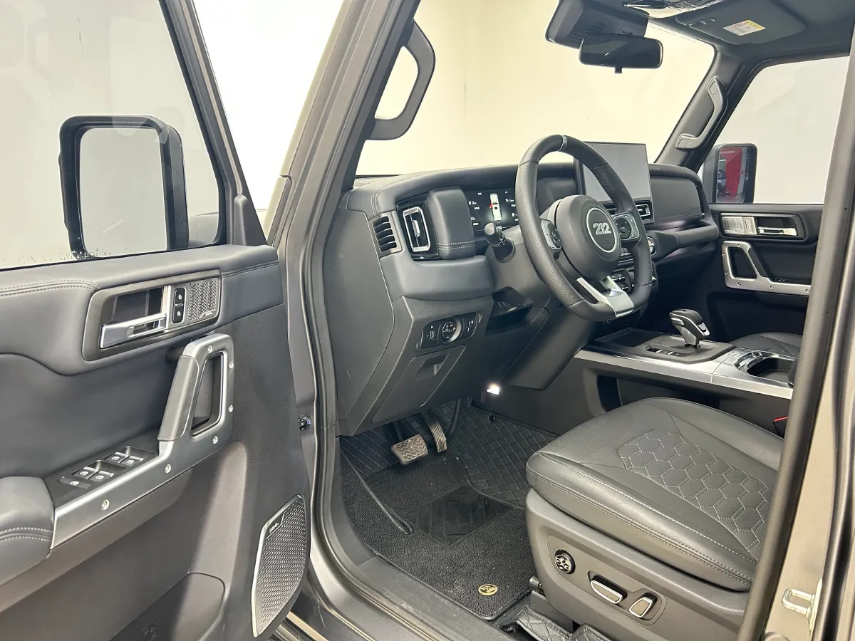 2024 212 212 T01 2.0T 252HP L4 8AT,autocango,china used car exporter,china ev exporter,chinese used car exporter,chinese used ev exporter