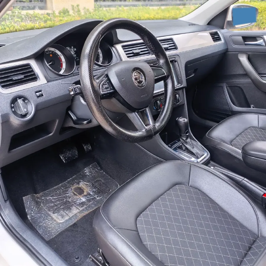 2019 Skoda Rapid Spaceback 1.5L 110HP L4 6AT,autocango,china used car exporter,china ev exporter,chinese used car exporter,chinese used ev exporter