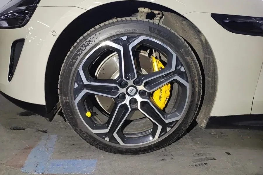 2024 MI SU7 BEV 94.3KWH,autocango,china used car exporter,china ev exporter,chinese used car exporter,chinese used ev exporter