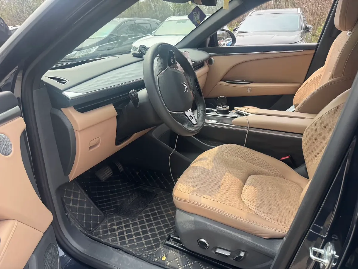 2025 MAXUS G10 2.0T 261HP L4 8AT,autocango,china used car exporter,china ev exporter,chinese used car exporter,chinese used ev exporter