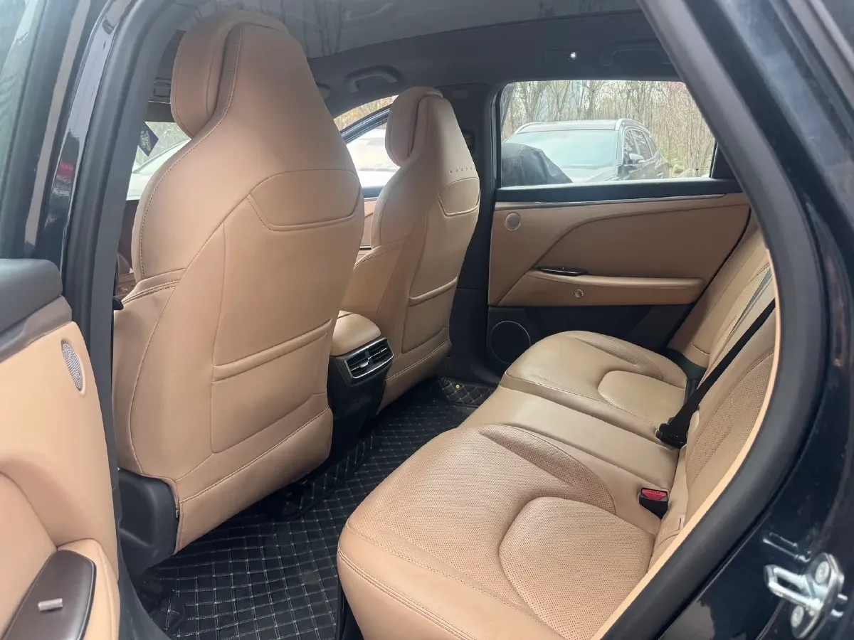 2025 MAXUS G10 2.0T 261HP L4 8AT,autocango,china used car exporter,china ev exporter,chinese used car exporter,chinese used ev exporter