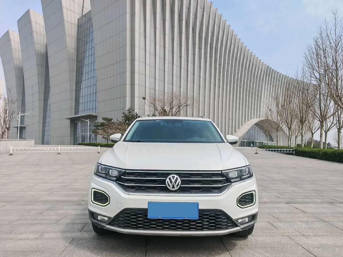 2019 Volkswagen T-Roc 1.4T 150HP L4 7DCT,autocango,china used car exporter,china ev exporter,chinese used car exporter,chinese used ev exporter