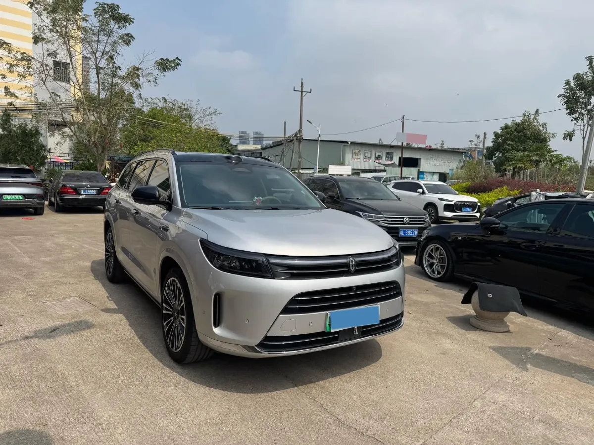 2024 AITO AITO M7 1.5T 152HP L4 REEV 40KWH,autocango,china used car exporter,china ev exporter,chinese used car exporter,chinese used ev exporter