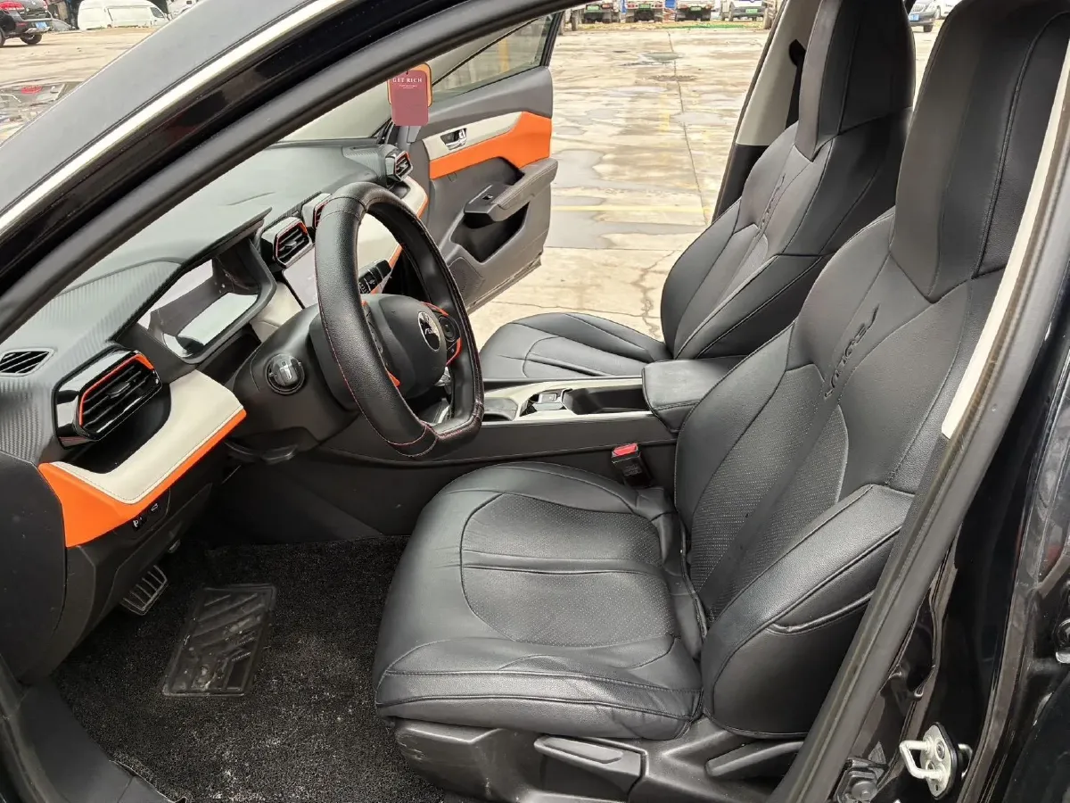 2023 DongFeng Aeolus YiXuan 1.5L 125HP L4 6DCT,autocango,china used car exporter,china ev exporter,chinese used car exporter,chinese used ev exporter