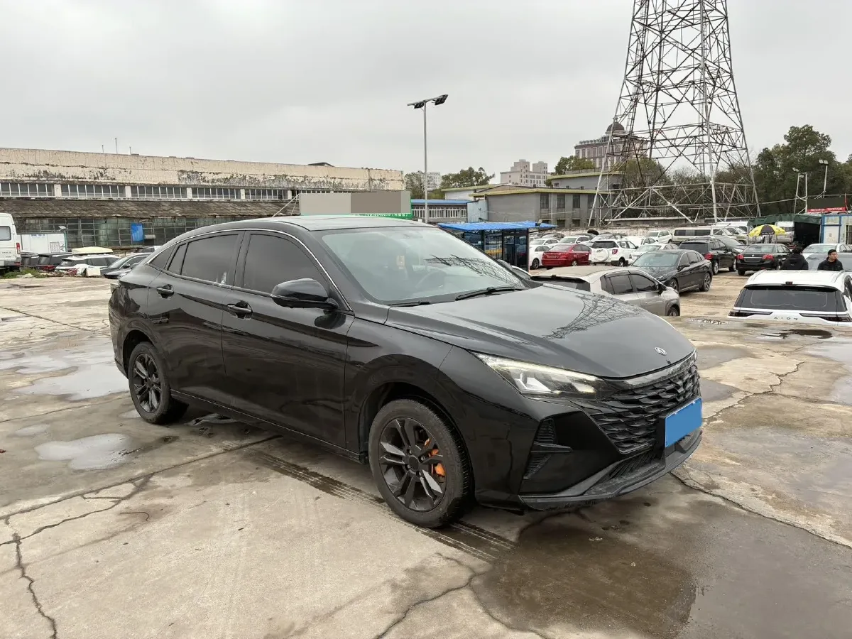 2023 DongFeng Aeolus YiXuan 1.5L 125HP L4 6DCT,autocango,china used car exporter,china ev exporter,chinese used car exporter,chinese used ev exporter
