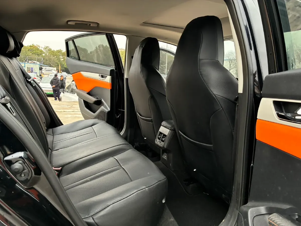 2023 DongFeng Aeolus YiXuan 1.5L 125HP L4 6DCT,autocango,china used car exporter,china ev exporter,chinese used car exporter,chinese used ev exporter