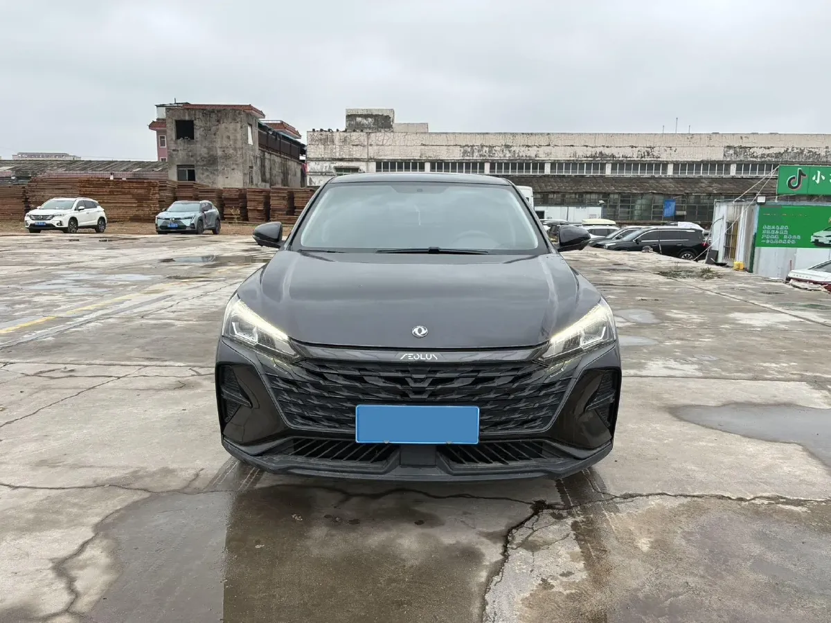 2023 DongFeng Aeolus YiXuan 1.5L 125HP L4 6DCT,autocango,china used car exporter,china ev exporter,chinese used car exporter,chinese used ev exporter
