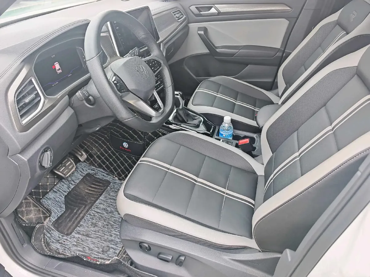 2023 Volkswagen T-Roc 1.5T 160HP L4 7DCT,autocango,china used car exporter,china ev exporter,chinese used car exporter,chinese used ev exporter