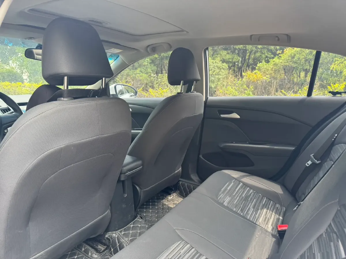 2019 Chevrolet Cavalier 1.5L 113HP L4 6AT,autocango,china used car exporter,china ev exporter,chinese used car exporter,chinese used ev exporter