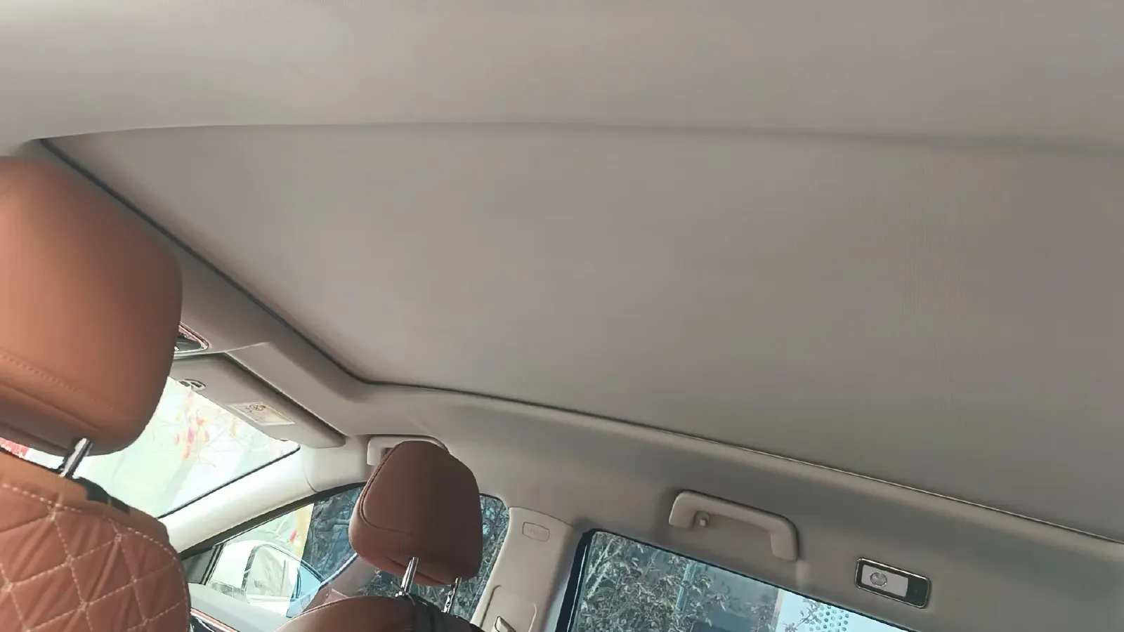 2024 Venucia VX6 BEV 62KWH,autocango,china used car exporter,china ev exporter,chinese used car exporter,chinese used ev exporter