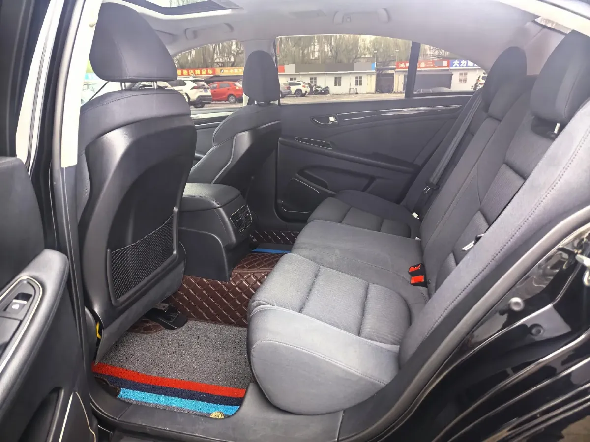 2017 HongQi H7 1.8T 188HP L4 6AT,autocango,china used car exporter,china ev exporter,chinese used car exporter,chinese used ev exporter