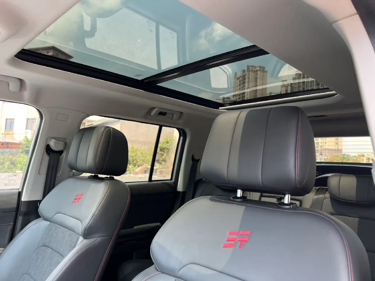 2023 Jetour Traveller 2.0T 254HP L4 7DCT,autocango,china used car exporter,china ev exporter,chinese used car exporter,chinese used ev exporter