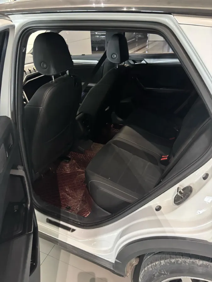 2022 Volkswagen T-Roc 1.4T 150HP L4 7DCT,autocango,china used car exporter,china ev exporter,chinese used car exporter,chinese used ev exporter