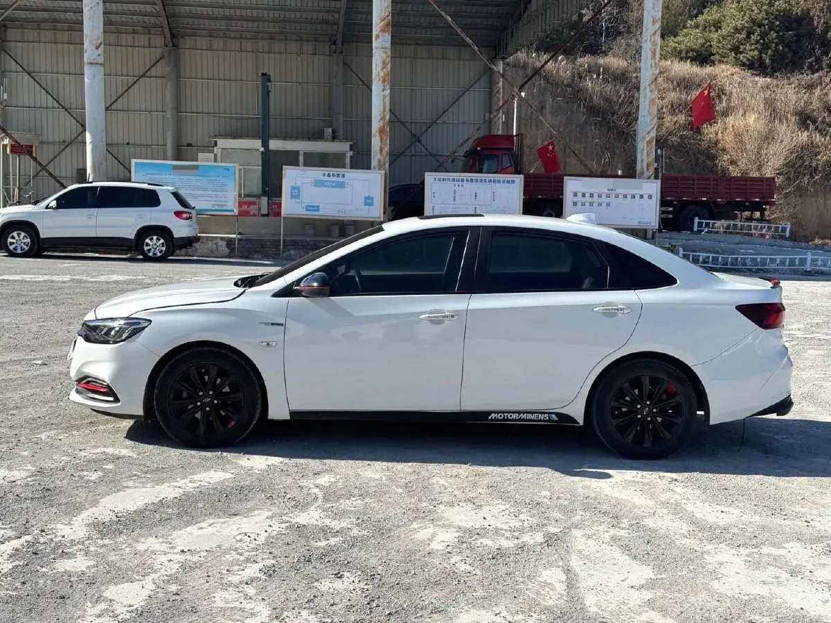 2019 Chevrolet Monza 1.0T 125HP L3 6DCT,autocango,china used car exporter,china ev exporter,chinese used car exporter,chinese used ev exporter