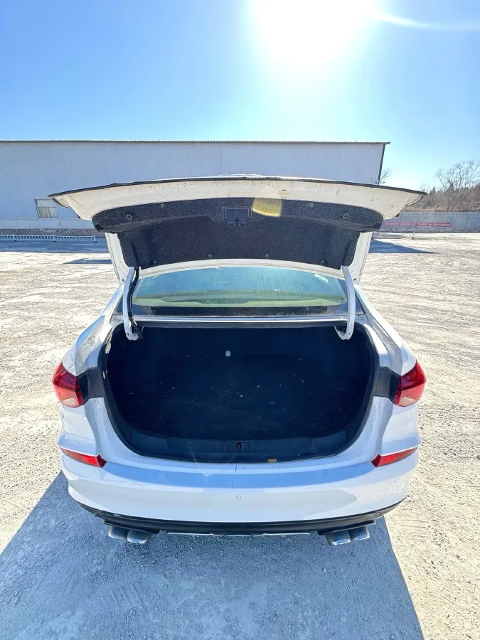 2019 Chevrolet Monza 1.0T 125HP L3 6DCT,autocango,china used car exporter,china ev exporter,chinese used car exporter,chinese used ev exporter