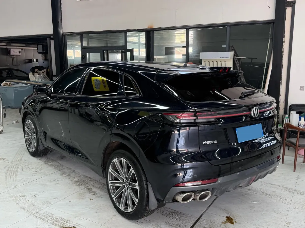 2021 ChangAn UNI-K 2.0T 233HP L4 8AT,autocango,china used car exporter,china ev exporter,chinese used car exporter,chinese used ev exporter