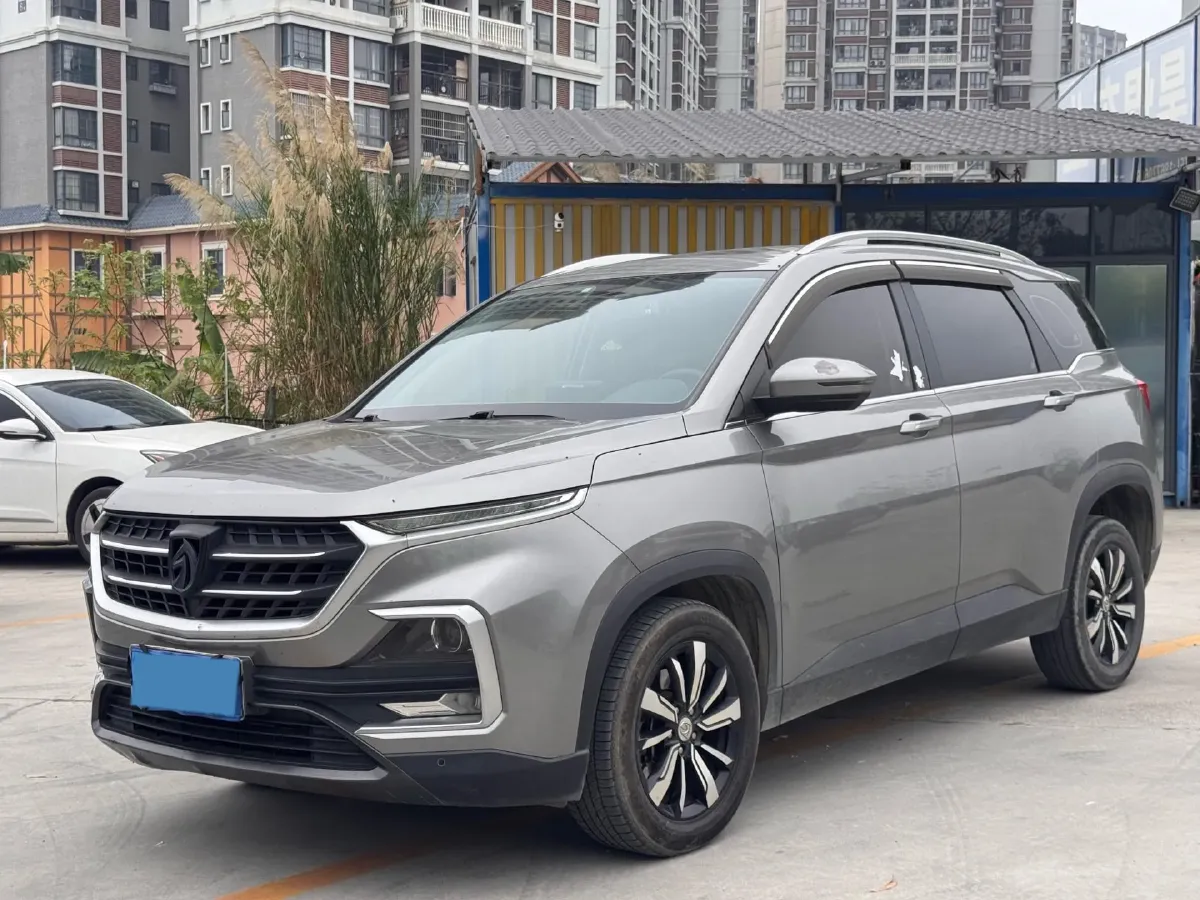 2019 BaoJun 530 1.5T 151HP L4 CVT,autocango,china used car exporter,china ev exporter,chinese used car exporter,chinese used ev exporter