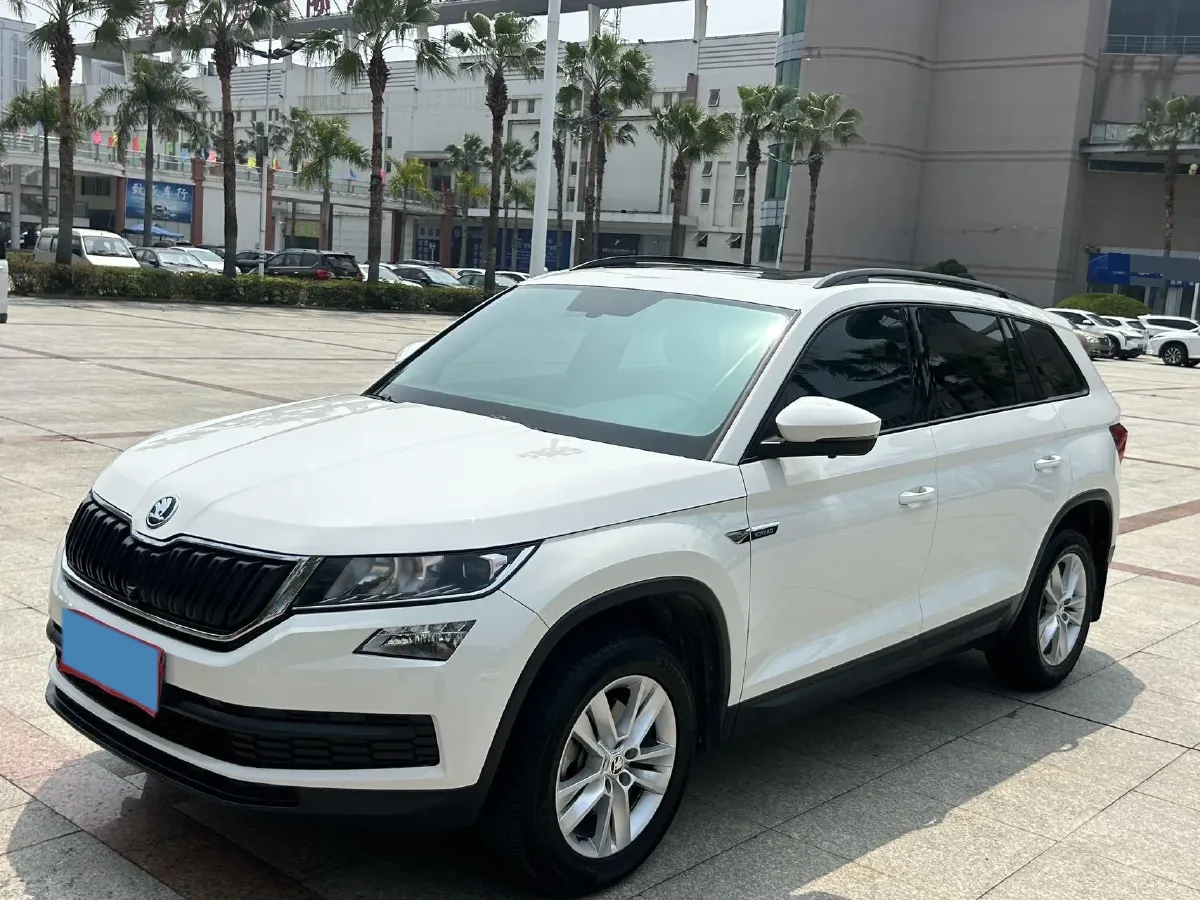 2019 Buick EnvisionPlus 1.5T 169HP L4 7DCT,autocango,china used car exporter,china ev exporter,chinese used car exporter,chinese used ev exporter