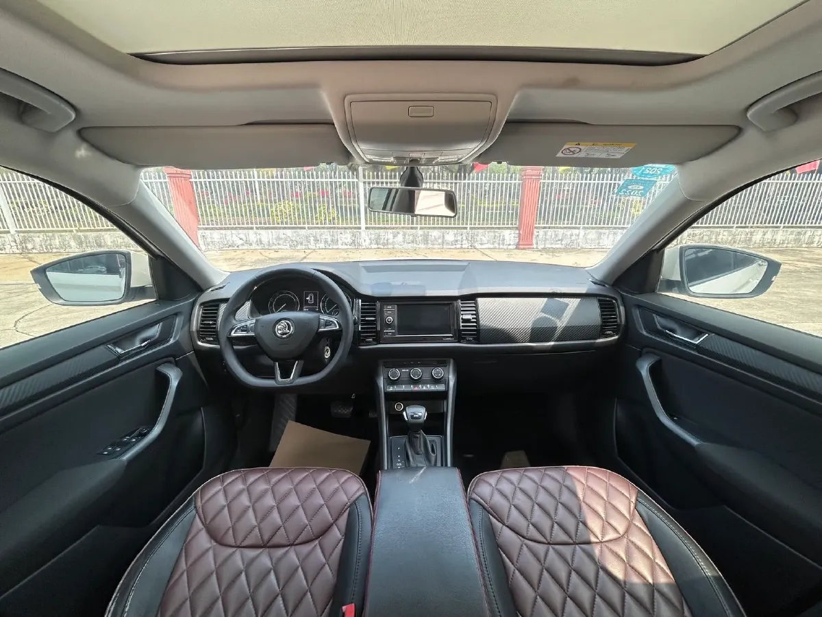 2019 Buick EnvisionPlus 1.5T 169HP L4 7DCT,autocango,china used car exporter,china ev exporter,chinese used car exporter,chinese used ev exporter