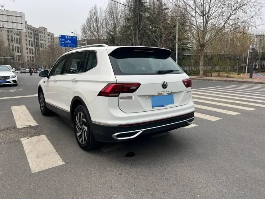 2023 Volkswagen Tiguan L 1.5T 160HP L4 7DCT,autocango,china used car exporter,china ev exporter,chinese used car exporter,chinese used ev exporter