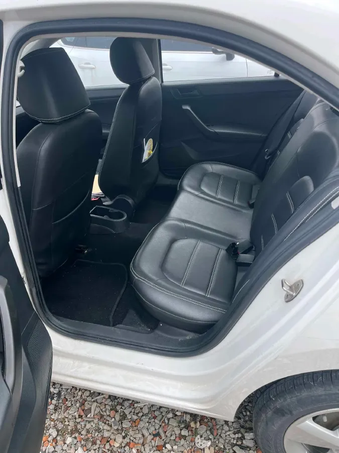 2020 DongFeng Aeolus YiXuan 1.5T 150HP L4 6DCT,autocango,china used car exporter,china ev exporter,chinese used car exporter,chinese used ev exporter