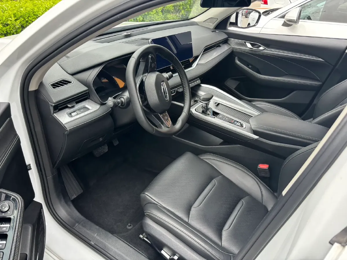 2020 Geely Binray 1.0T 133HP L3 6DCT,autocango,china used car exporter,china ev exporter,chinese used car exporter,chinese used ev exporter