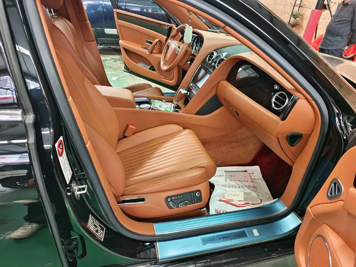 2017 Bentley Flying Spur 4.0T 528HP V8 8AT,autocango,china used car exporter,china ev exporter,chinese used car exporter,chinese used ev exporter