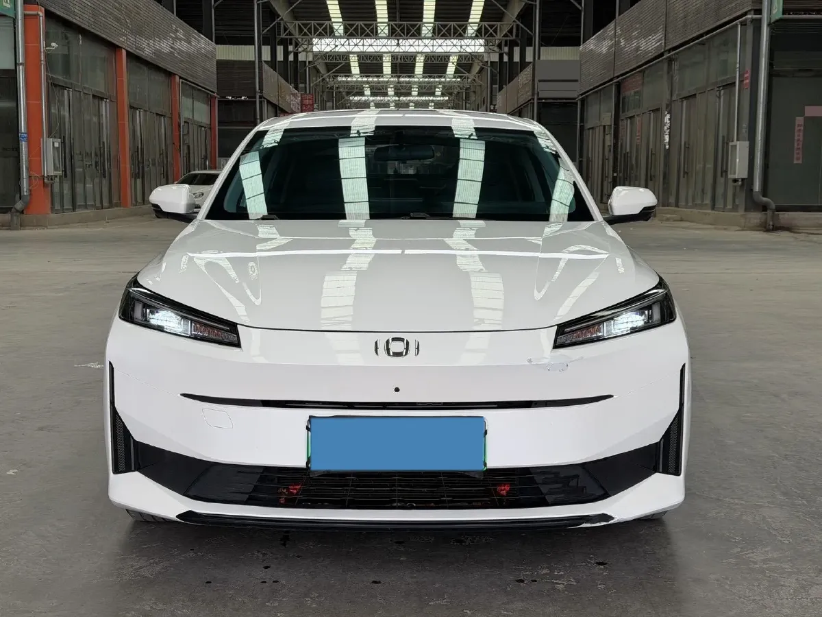 2024 ChangAn QiYuan A05 1.5L 110HP L4 E-CVT PHEV 9.07KWH,autocango,china used car exporter,china ev exporter,chinese used car exporter,chinese used ev exporter