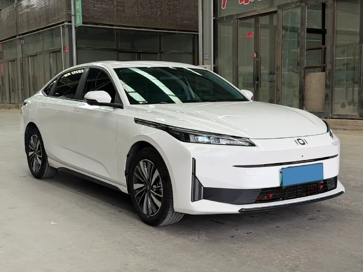 2024 ChangAn QiYuan A05 1.5L 110HP L4 E-CVT PHEV 9.07KWH,autocango,china used car exporter,china ev exporter,chinese used car exporter,chinese used ev exporter